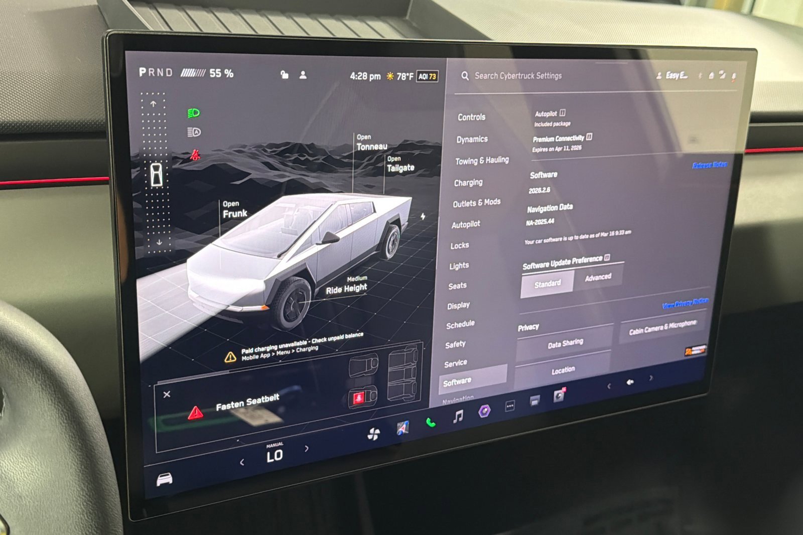 Used 2025 Tesla Cybertruck AWD Crew Cab image 25