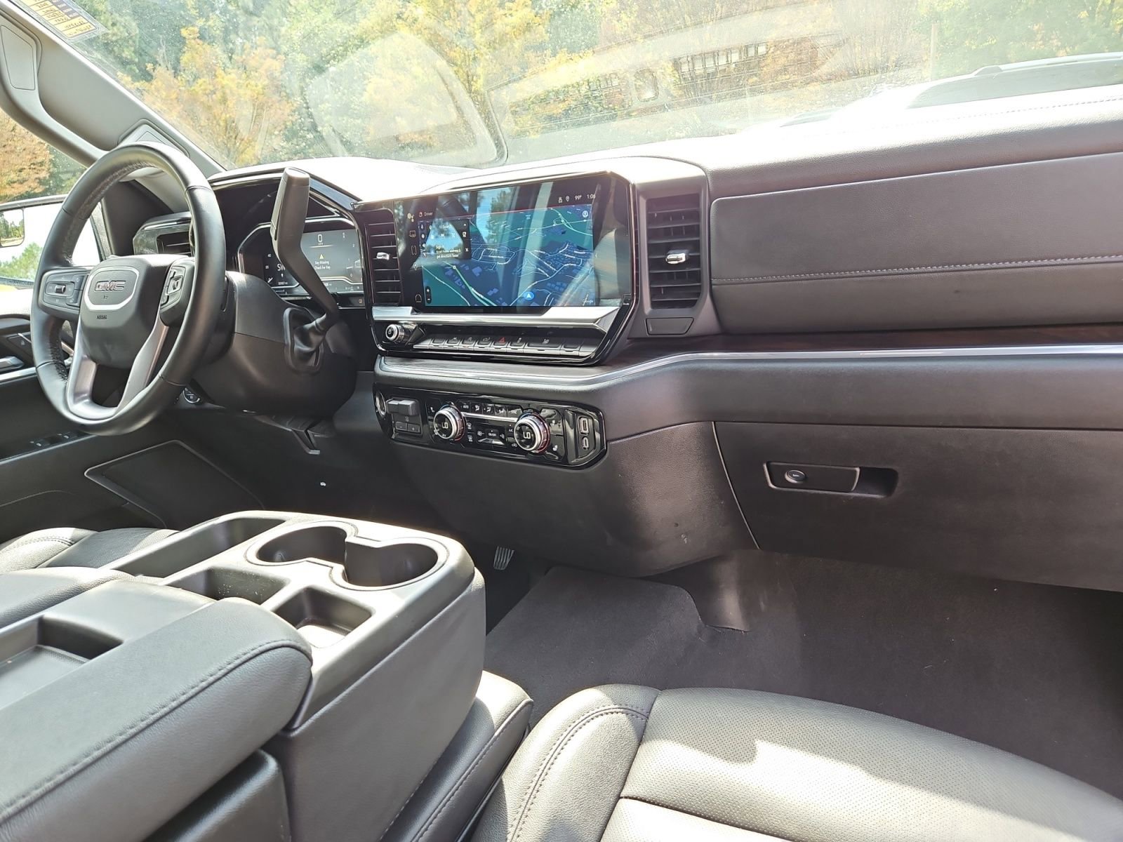 Used 2025 GMC Sierra 1500 SLT image 16