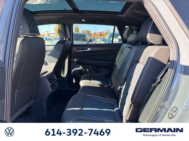 New 2026 Volkswagen Atlas Cross Sport SEL Premium R-Line image 17
