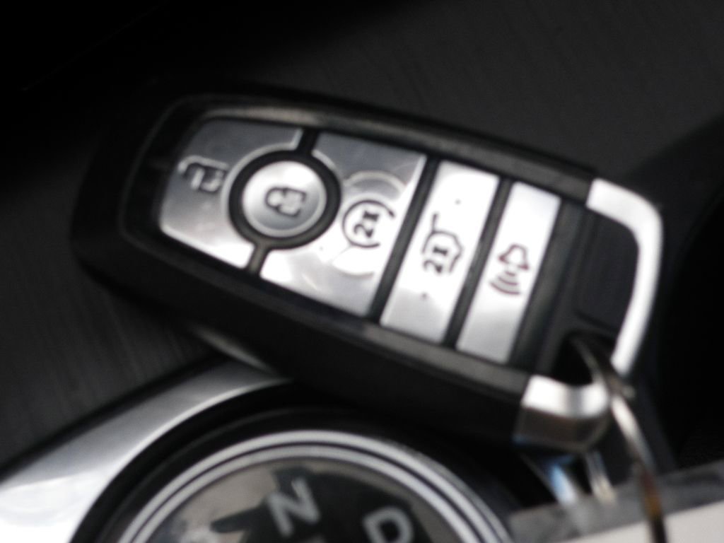 Used 2021 Ford Escape SEL w/ Technology Package image 28