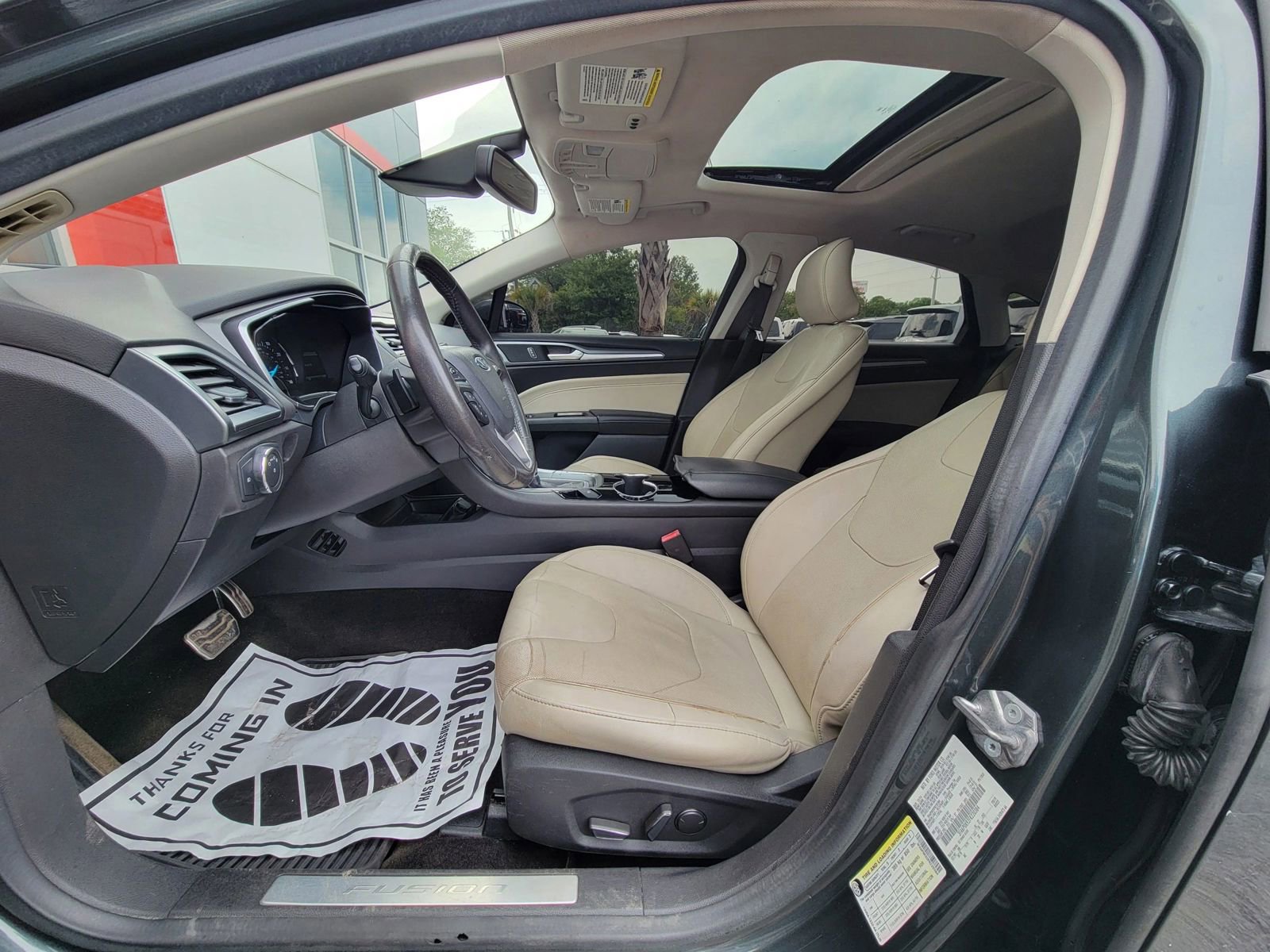 Used 2015 Ford Fusion Titanium FWD image 11