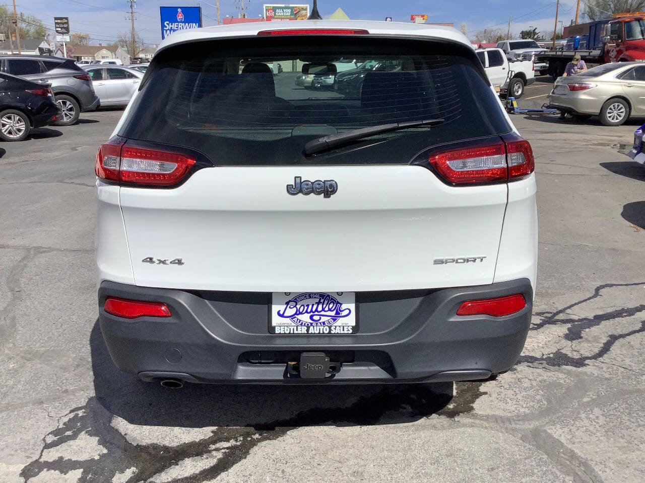 Used 2017 Jeep Cherokee Sport w/ Trailer Tow Group image 13