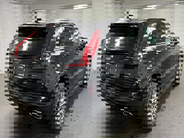 New 2025 Cadillac XT4 Premium Luxury w/ Cold Weather Package image 4