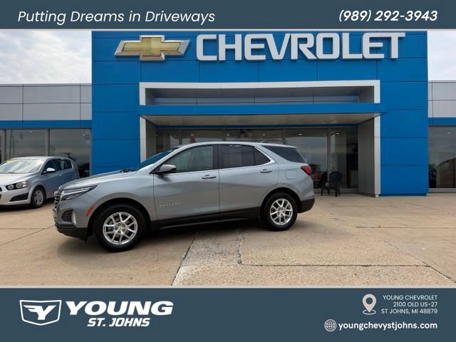 Used 2024 Chevrolet Equinox LT FWD image 2