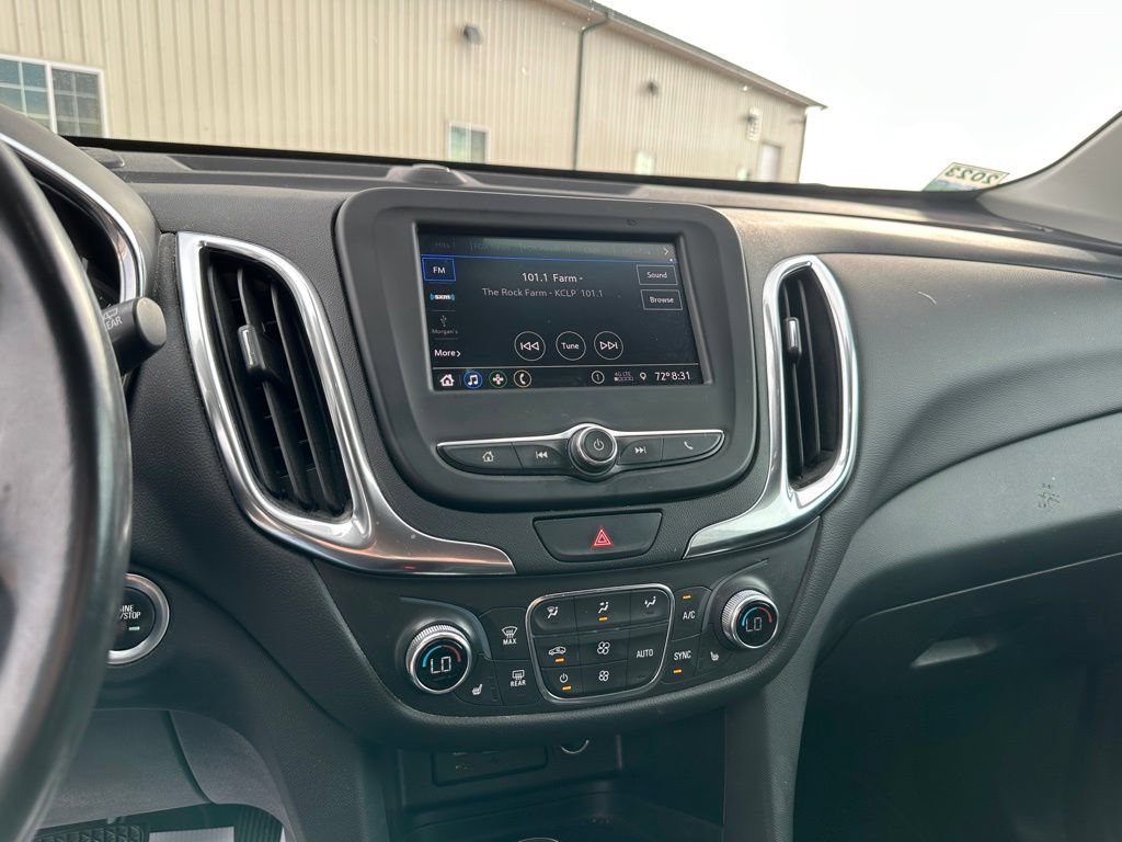 Used 2021 Chevrolet Equinox LT AWD/4WD image 16