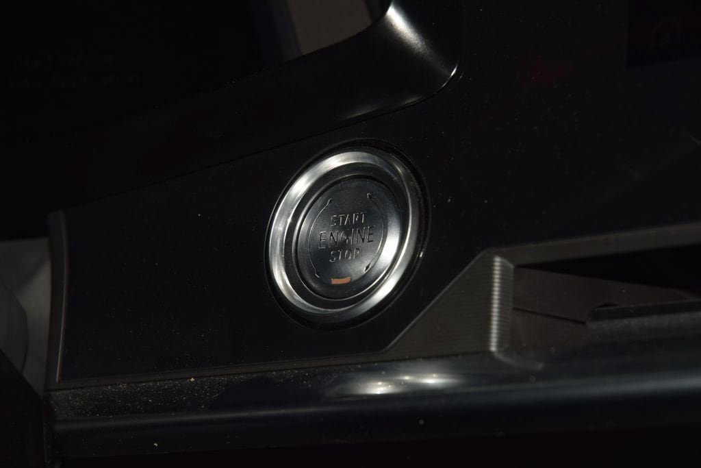 Used 2023 Chevrolet Corvette Stingray Premium Conv w/ Z51 Performance Package RWD image 32