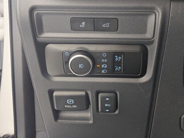 Used 2024 Ford Expedition Limited image 16