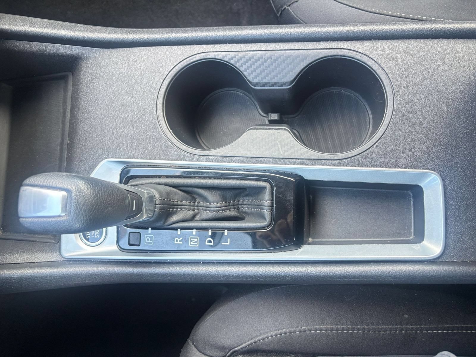 Used 2025 Nissan Altima 2.5 SV FWD image 39