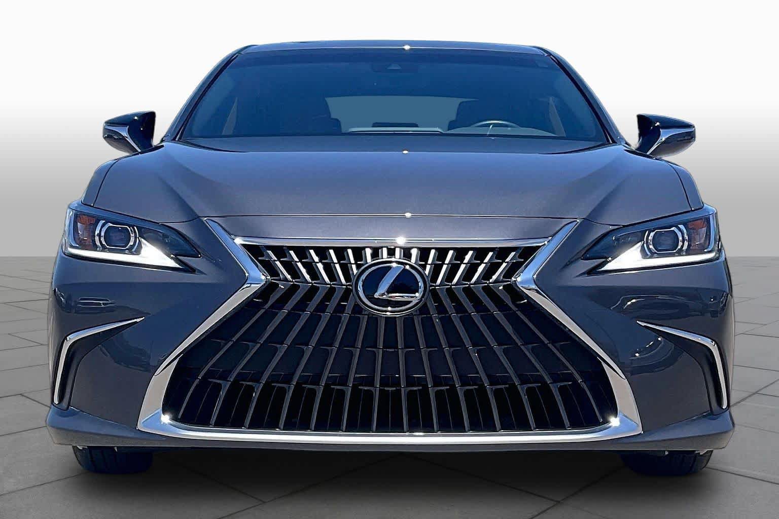 Used 2025 Lexus ES 350 w/ Accessory Package (P3) FWD image 4