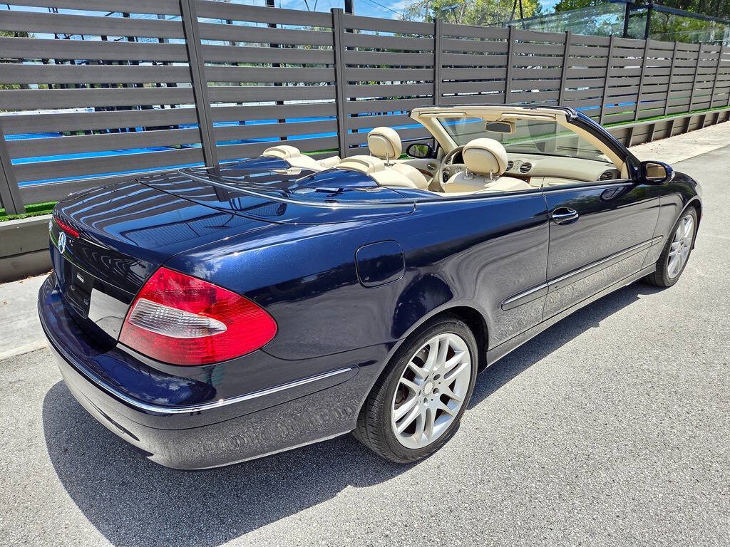 Used 2008 Mercedes-Benz CLK 350 Cabriolet image 3