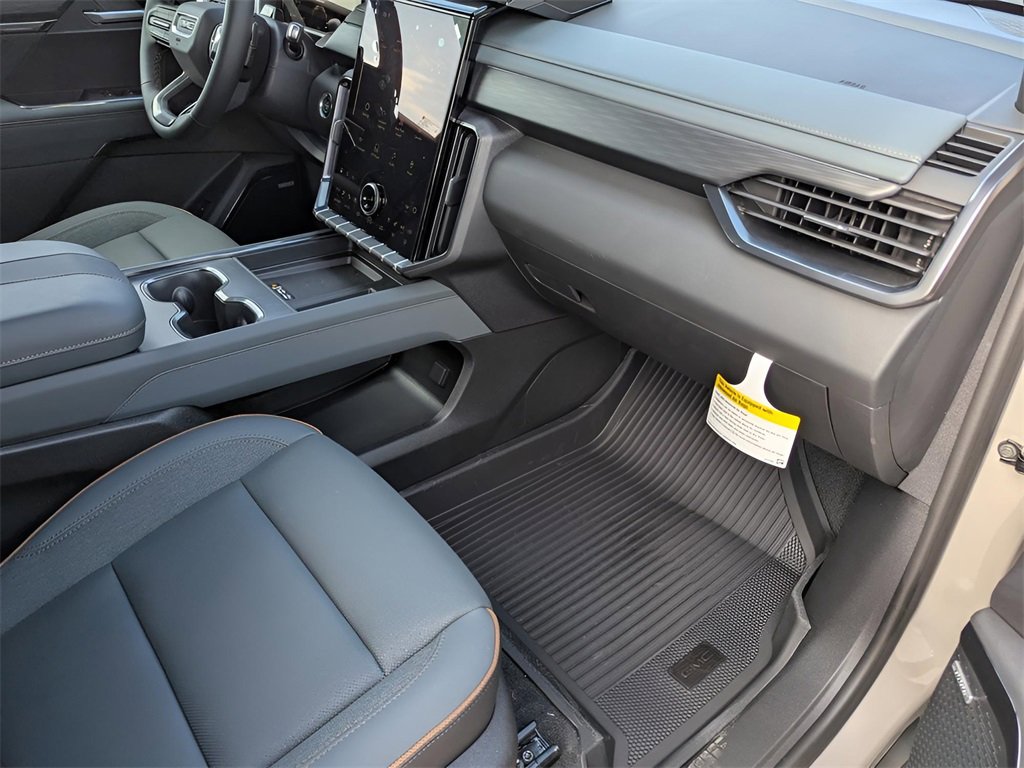 New 2026 GMC Acadia AT4 w/ Super Cruise Package image 14