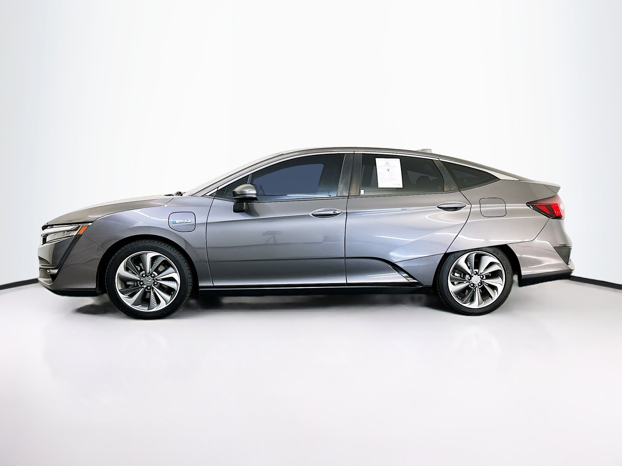 Used 2018 Honda Clarity Touring image 4