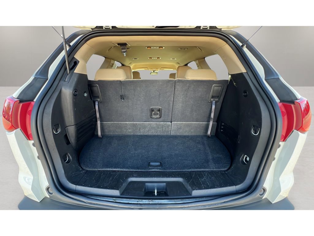 Used 2012 Chevrolet Traverse LTZ AWD/4WD image 30