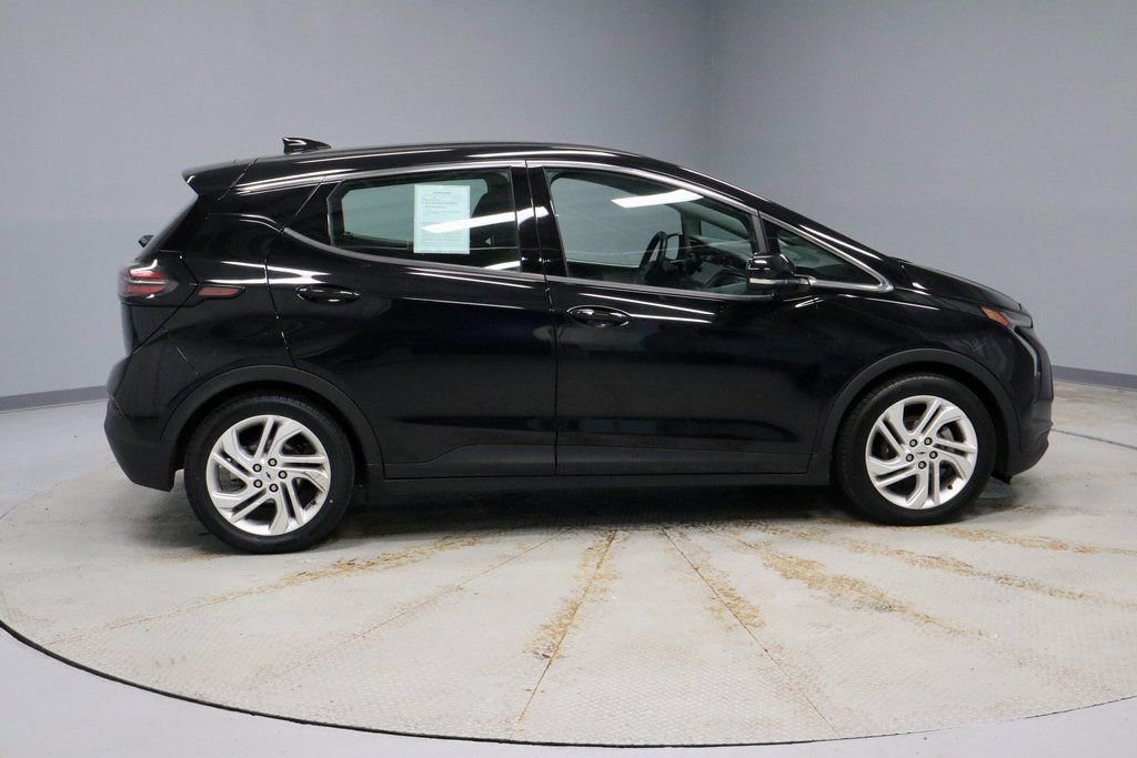 Used 2023 Chevrolet Bolt LT w/ Driver Confidence Package image 9