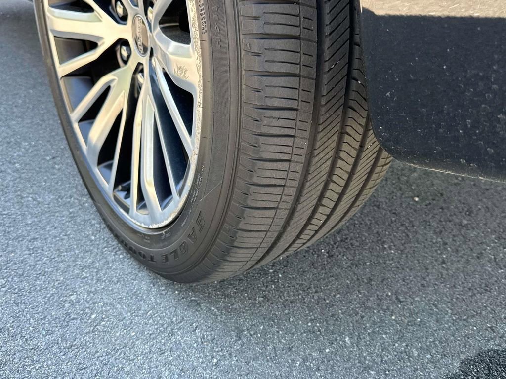 Used 2022 Jeep Grand Wagoneer Series III image 16