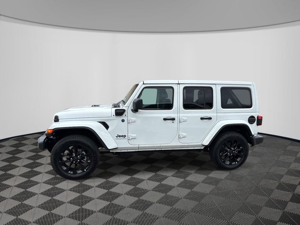 Certified 2025 Jeep Wrangler Unlimited Sahara w/ Safety Group image 4