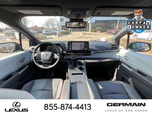 Used 2021 Toyota Sienna XSE w/ XSE Plus Package image 14