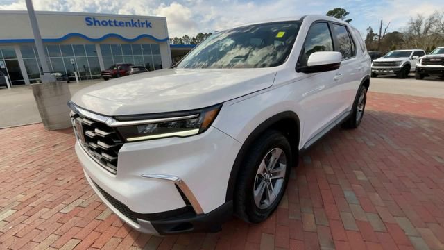 Used 2025 Honda Pilot EX-L image 5