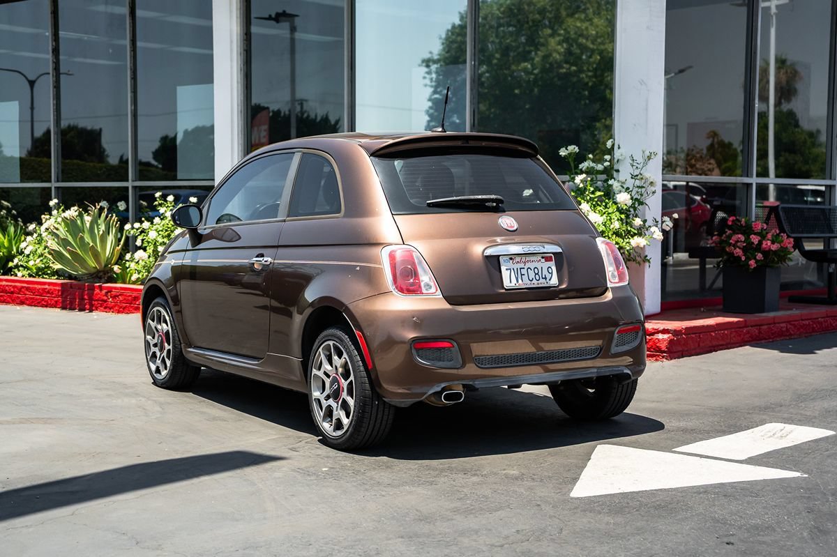 Used 2012 FIAT 500 Sport w/ Safety & Sound Pkg FWD image 2