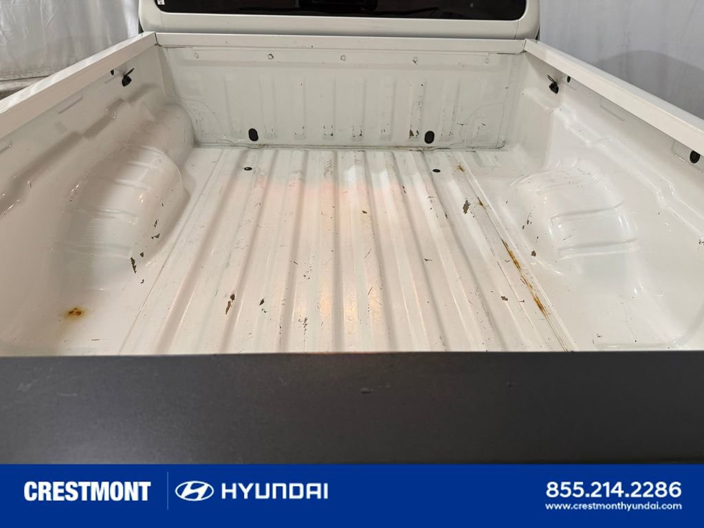Used 2018 Nissan Frontier S image 25