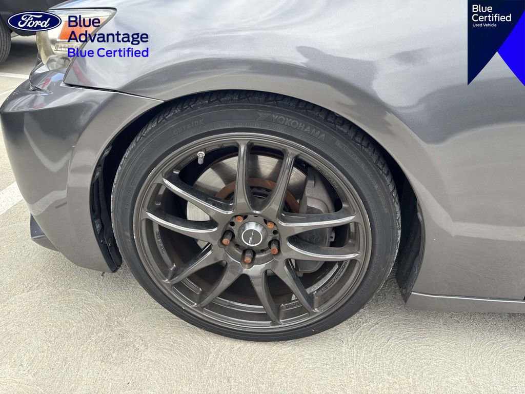 Used 2016 Lexus IS 200t w/ Navigation System Package RWD image 22