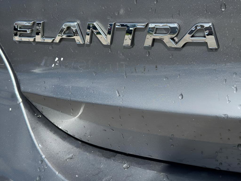 Used 2018 Hyundai Elantra SEL image 9