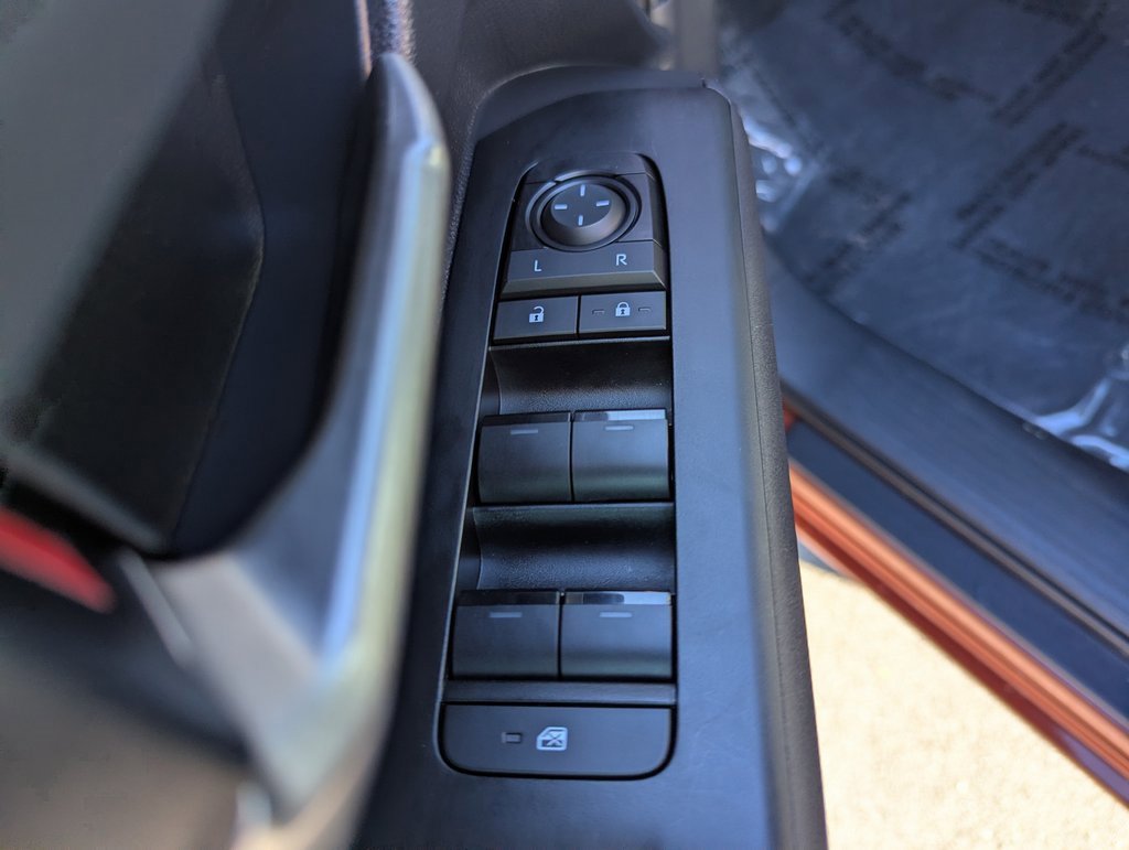 Used 2025 Toyota Tacoma TRD Sport image 13