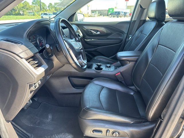 Used 2024 GMC Terrain SLT image 2