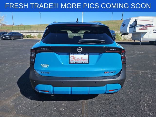 Used 2025 Nissan Kicks SR w/ SR Premium Package image 5