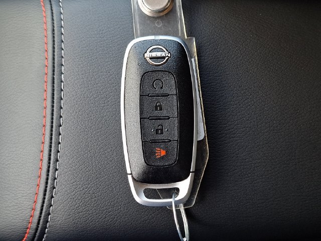 New 2026 Nissan Kicks SR w/ Cold Weather Package FWD image 28