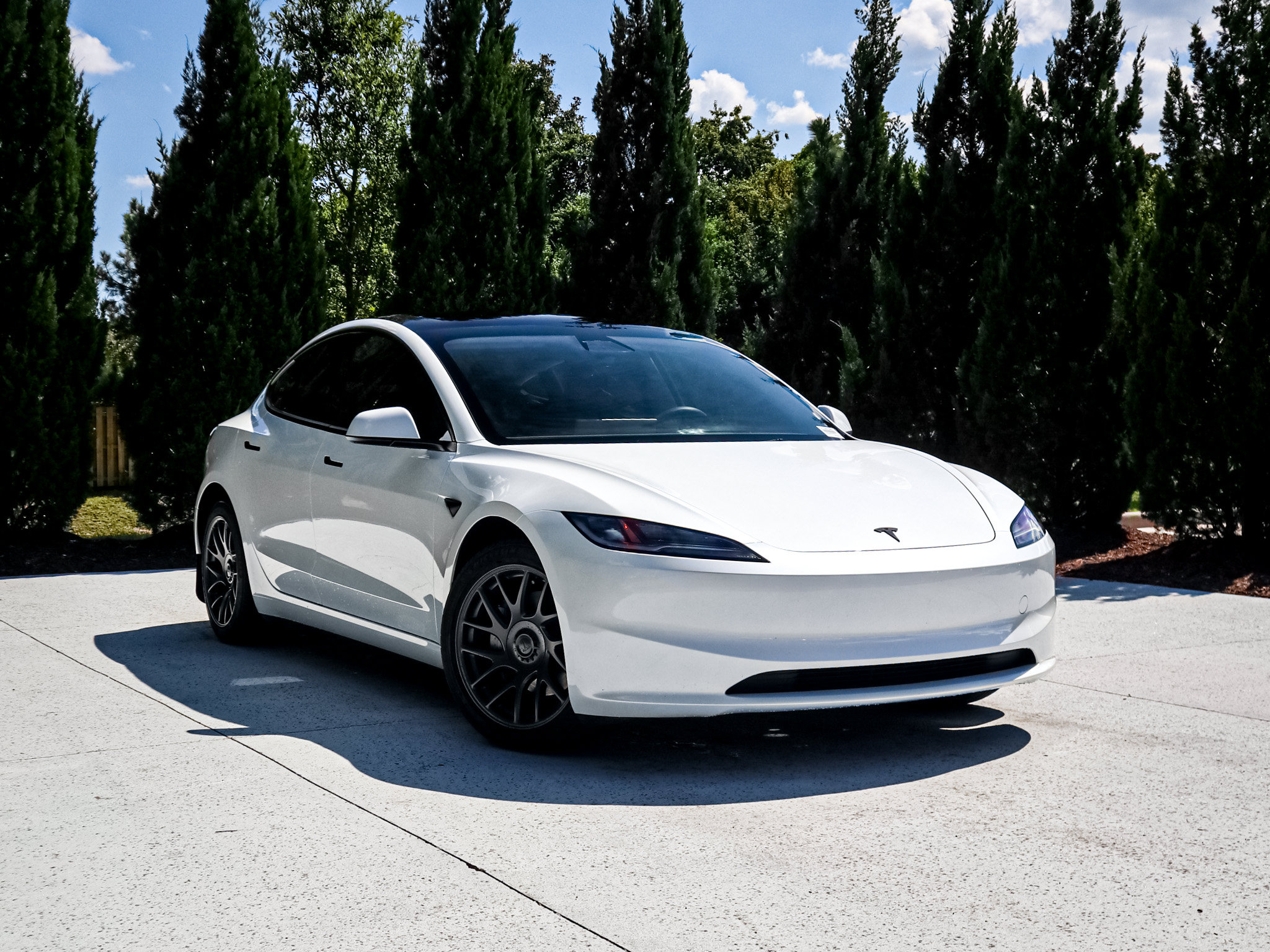 Used 2025 Tesla Model 3 Long Range RWD image 2