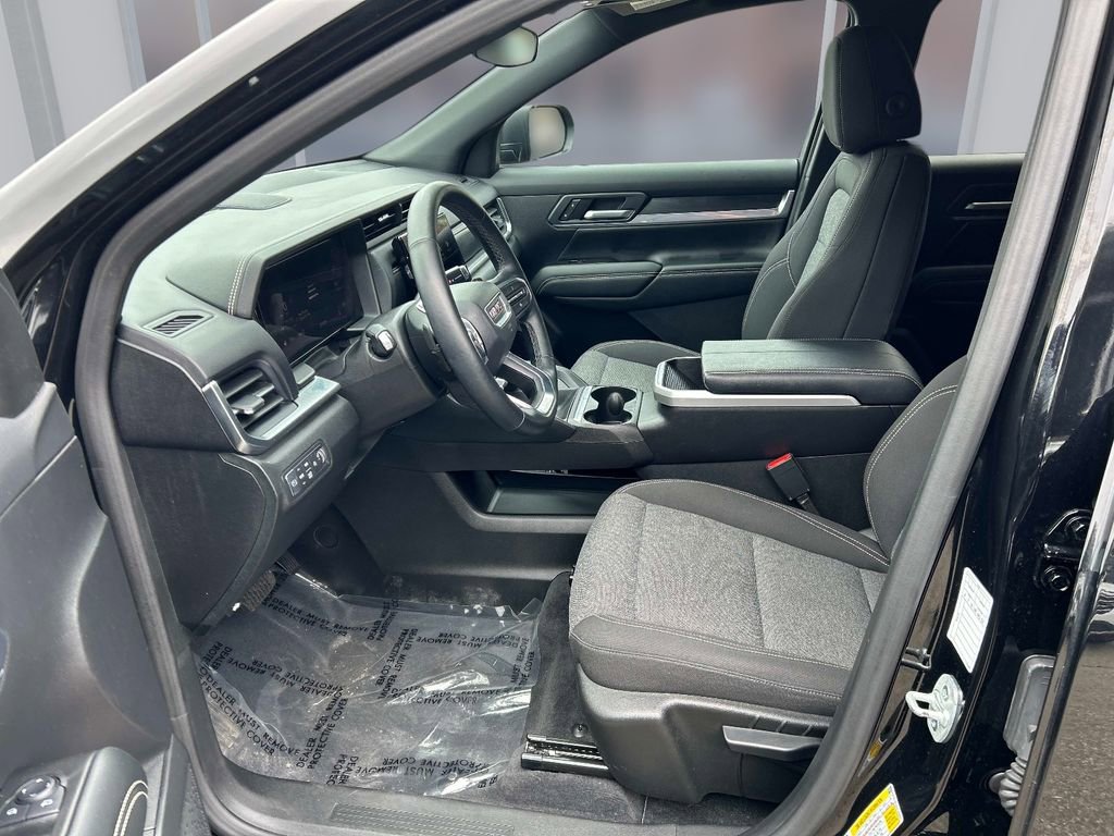 Used 2025 GMC Terrain Elevation AWD/4WD image 13