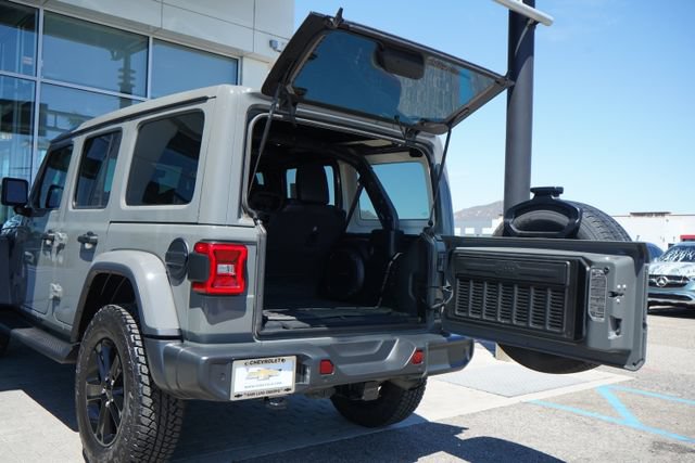 Used 2020 Jeep Wrangler Unlimited Sahara AWD/4WD image 12