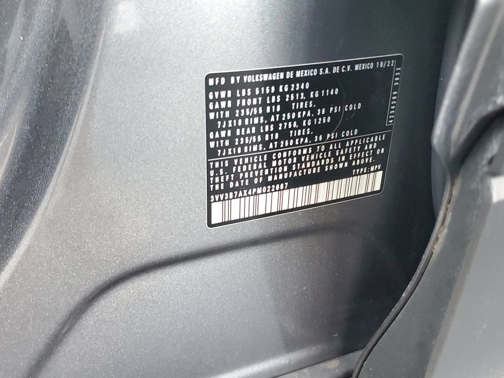 Used 2023 Volkswagen Tiguan SE FWD image 30