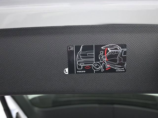 New 2026 Volvo XC90 T8 Plus w/ Protection Package Premier image 26