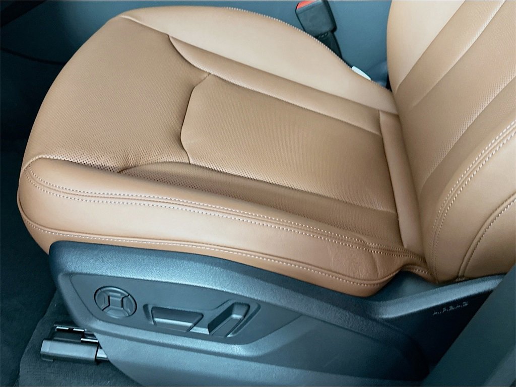 Used 2026 Audi Q7 3.0T Premium Plus w/ Premium Plus Package image 9