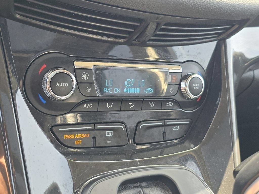 Used 2015 Ford Escape Titanium AWD/4WD image 29