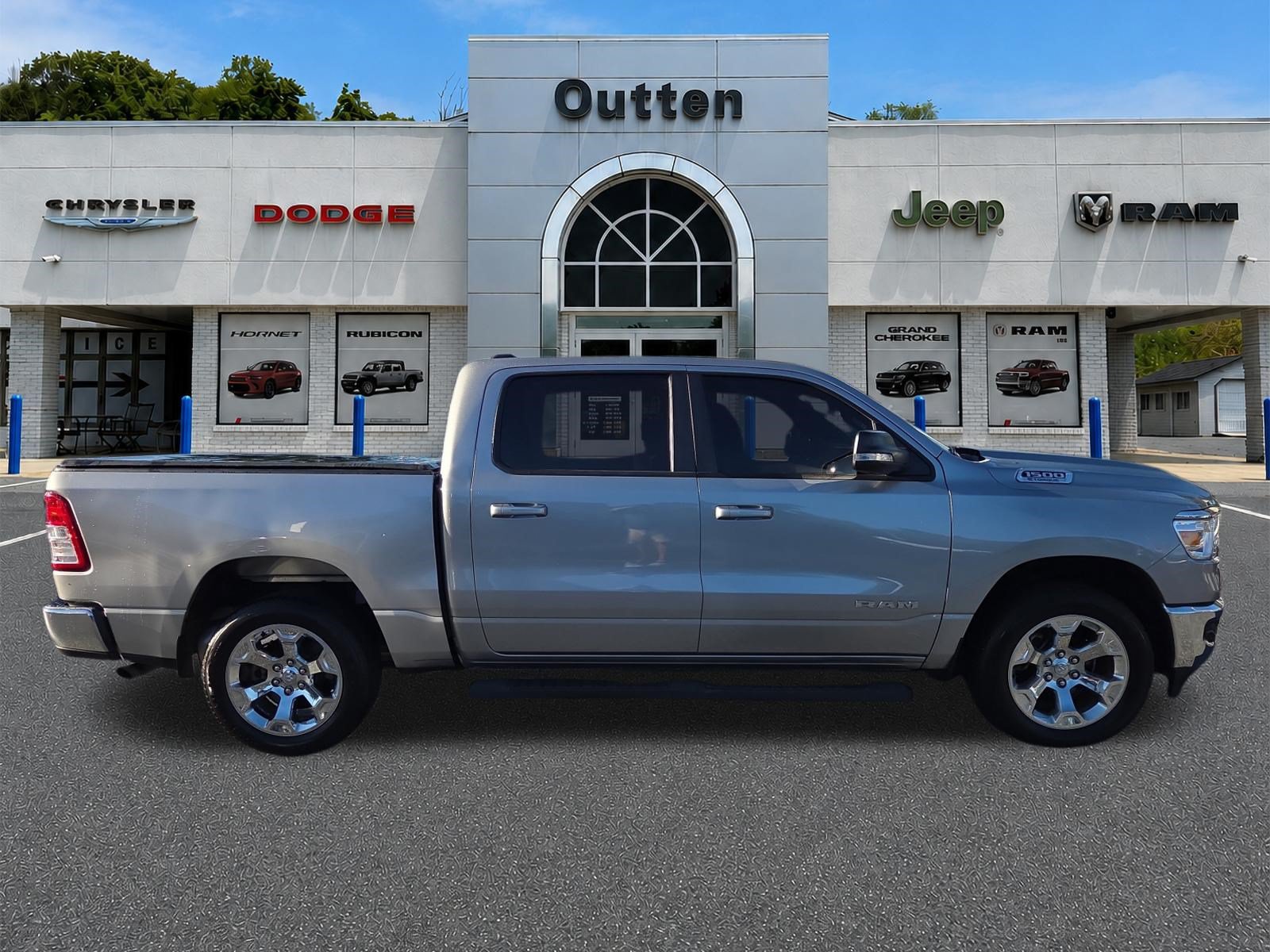 Certified 2022 RAM 1500 Big Horn AWD/4WD image 2
