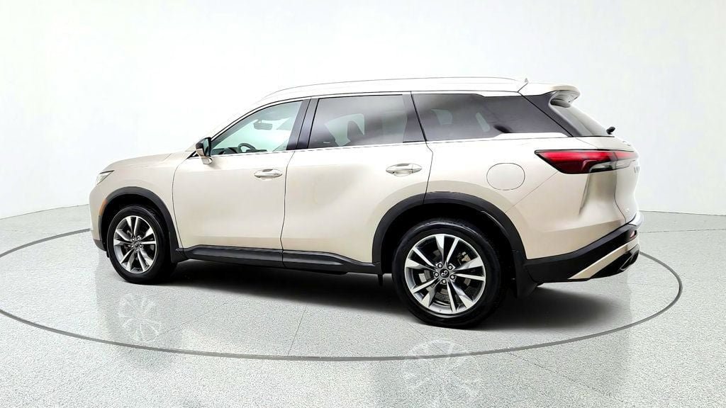 Used 2023 INFINITI QX60 Luxe AWD/4WD image 7