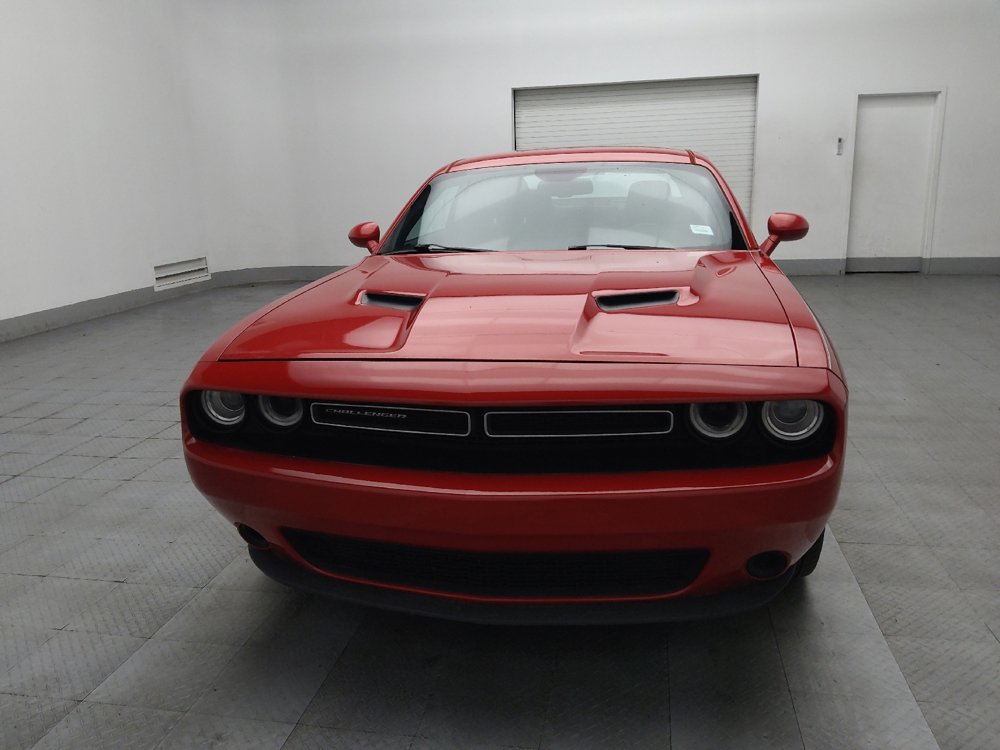 Used 2017 Dodge Challenger SXT image 15