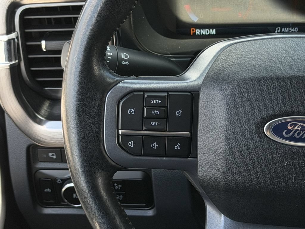 Used 2023 Ford F250 Lariat w/ Sport Appearance Package AWD/4WD image 19