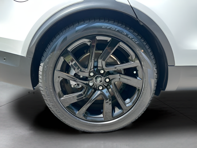 Certified 2025 Land Rover Discovery S AWD/4WD image 12