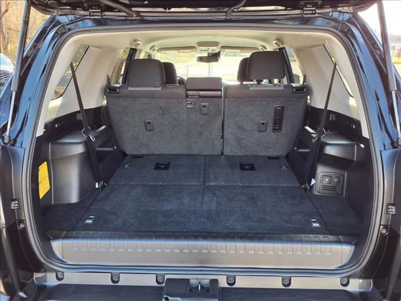 Used 2024 Toyota 4Runner SR5 image 25