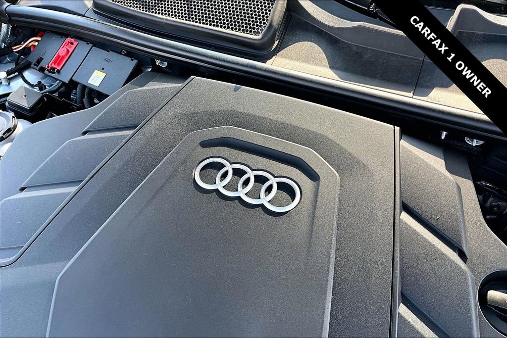 Used 2025 Audi Q8 Premium image 30
