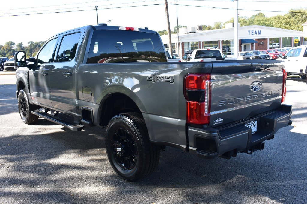 New 2027 Ford F250 XLT w/ XLT Premium Package AWD/4WD image 4