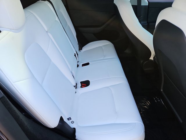 Used 2025 Tesla Model Y Long Range AWD/4WD image 27