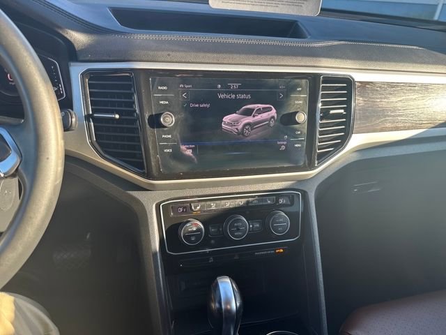 Certified 2022 Volkswagen Atlas SE w/ Black Wheel Package image 24