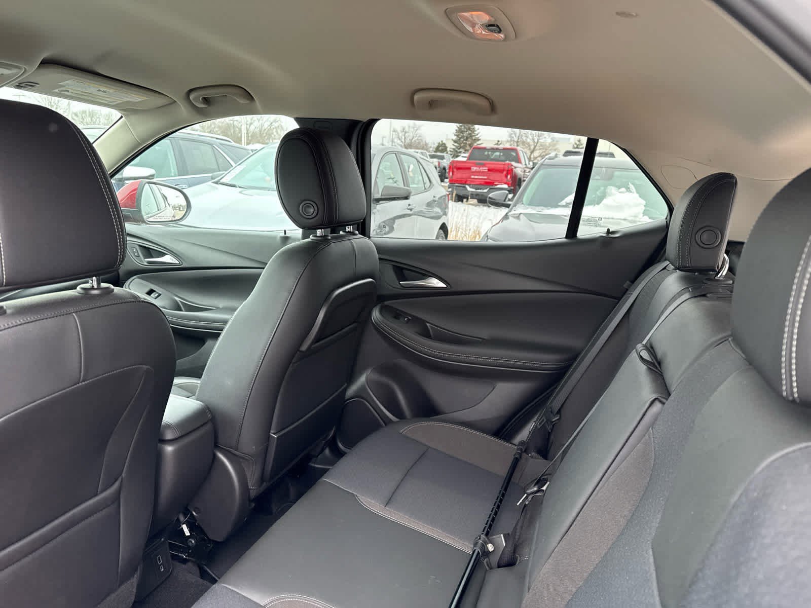 Used 2021 Buick Encore GX Select w/ Sport Touring Package image 6