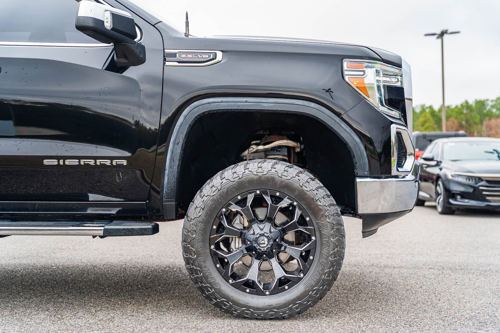 Used 2019 GMC Sierra 1500 SLT w/ SLT Premium Plus Package image 9