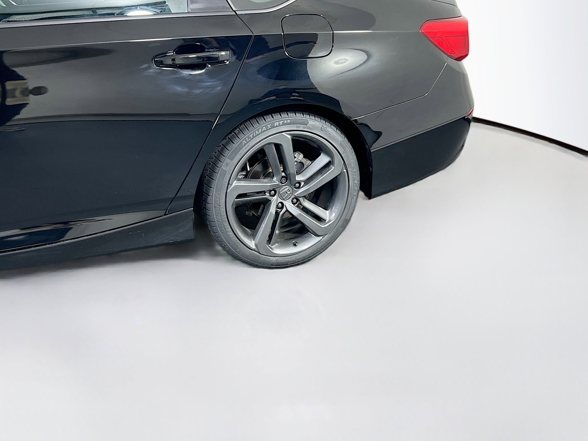 Used 2022 Honda Accord Sport image 28